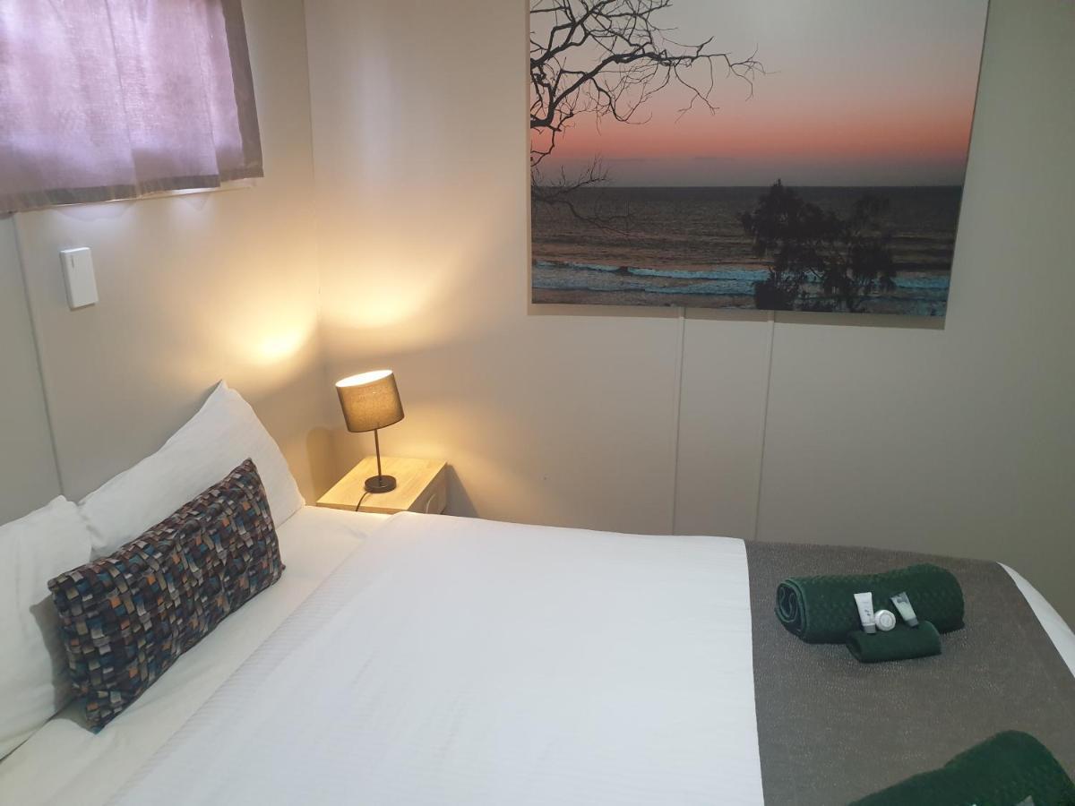 Smerdon Lodge Motel ホーシャム エクステリア 写真