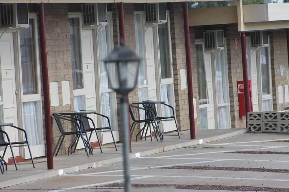 Smerdon Lodge Motel ホーシャム エクステリア 写真