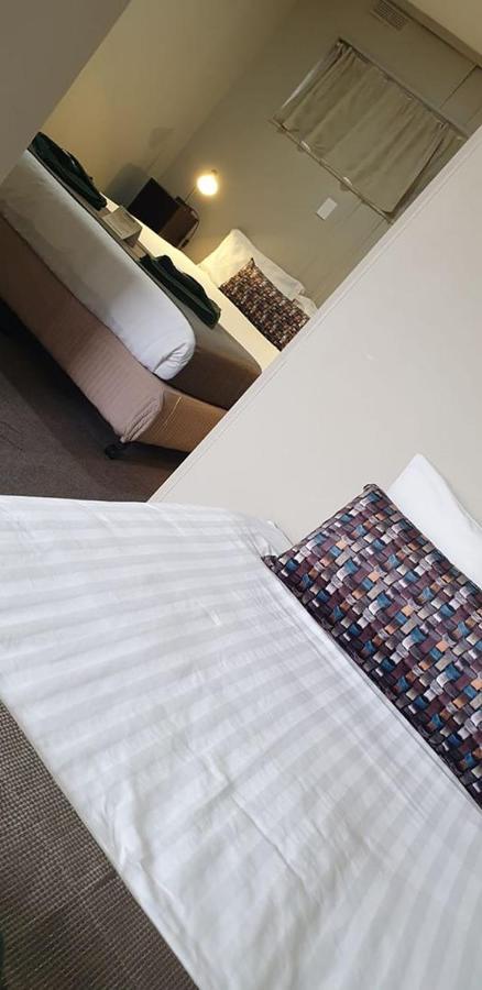 Smerdon Lodge Motel ホーシャム エクステリア 写真